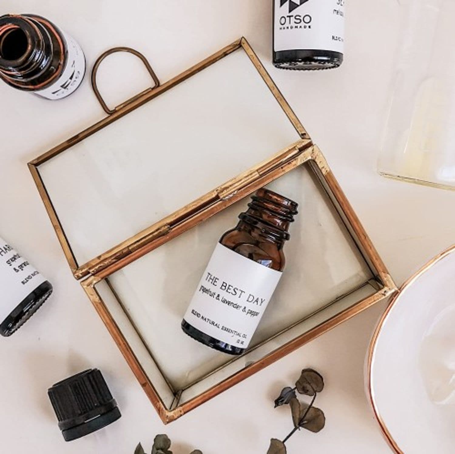 Blend naturalnych olejków eterycznych THE BEST DAY - naturalny olejek - autorska kompozycja aromaterapeutyczna - 10 ml